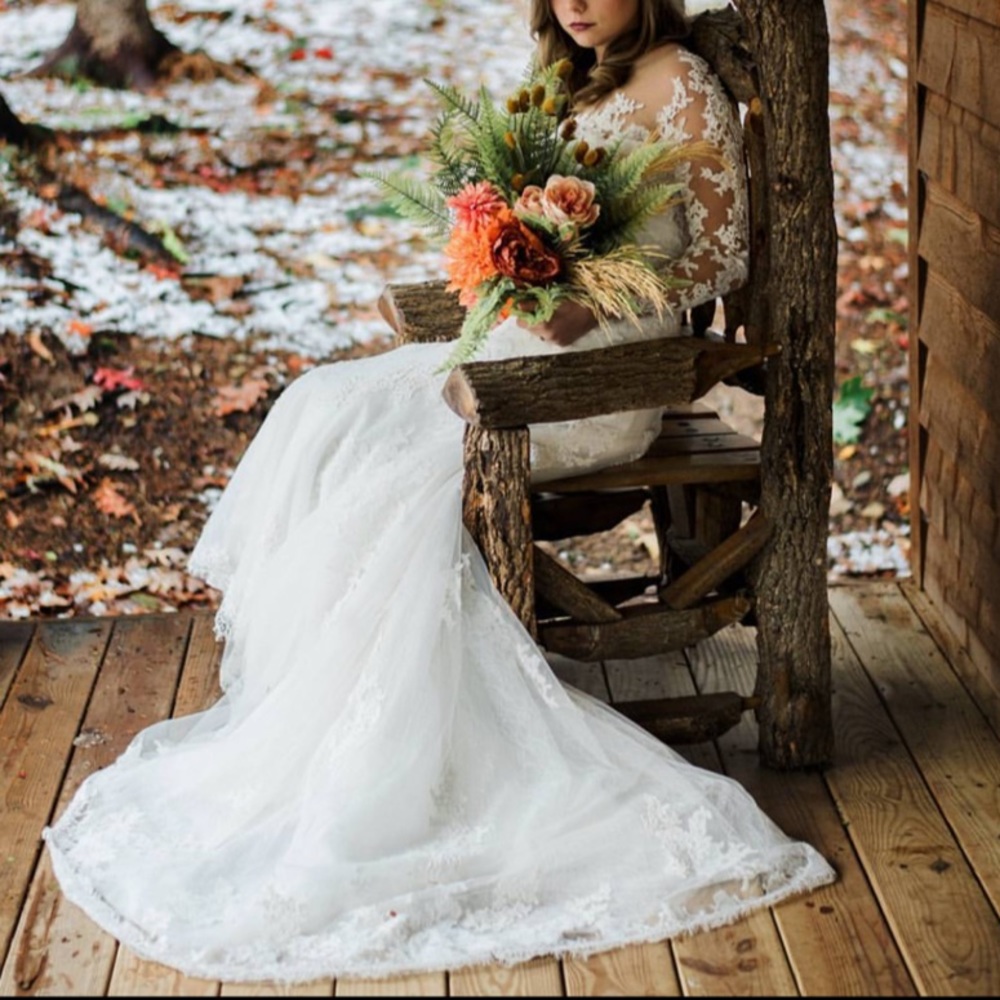 Lace Wedding Dress Sleeves Illusion Neck Line